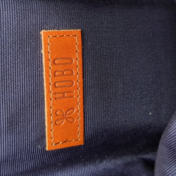 Hobo ladies snakeskin leather tri-fold wallet - Picture 7 of 10